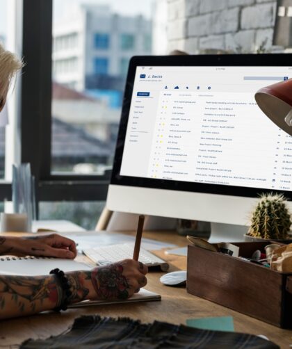 Email inbox message list online interface