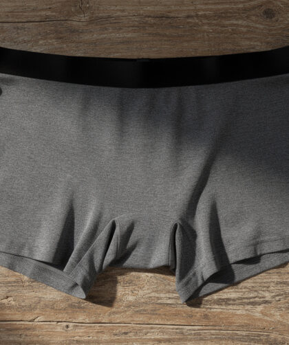 découvrez nos sous-vêtements sans étiquette pour homme, conçus pour offrir un confort optimal aux peaux sensibles. dites adieu aux irritations et profitez d'une douceur incomparable toute la journée.