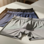 découvrez les caractéristiques essentielles à rechercher dans un boxer homme respirant pour l'été afin d'assurer confort, fraîcheur et liberté de mouvement pendant les chaudes journées estivales.